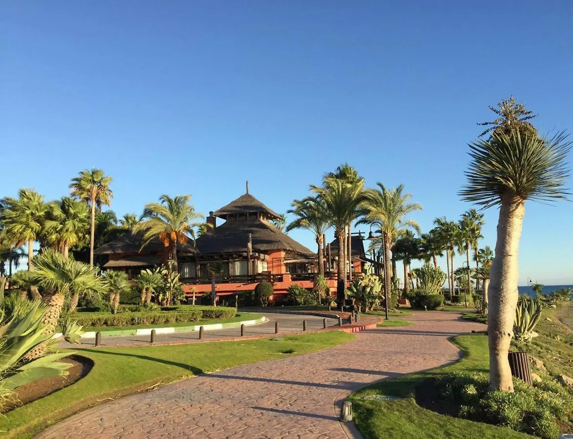 Luxury, Spacious 2 Bed Apartment Estepona Spain