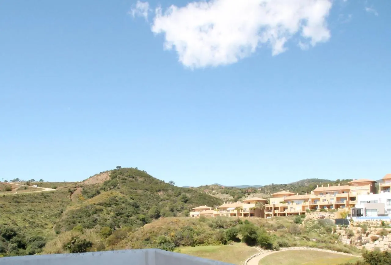 Luxury, Spacious 2 Bed Apartment Estepona